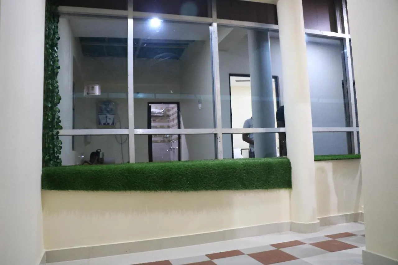 Hotel Saraswati Palace Varanasi 3*,  India