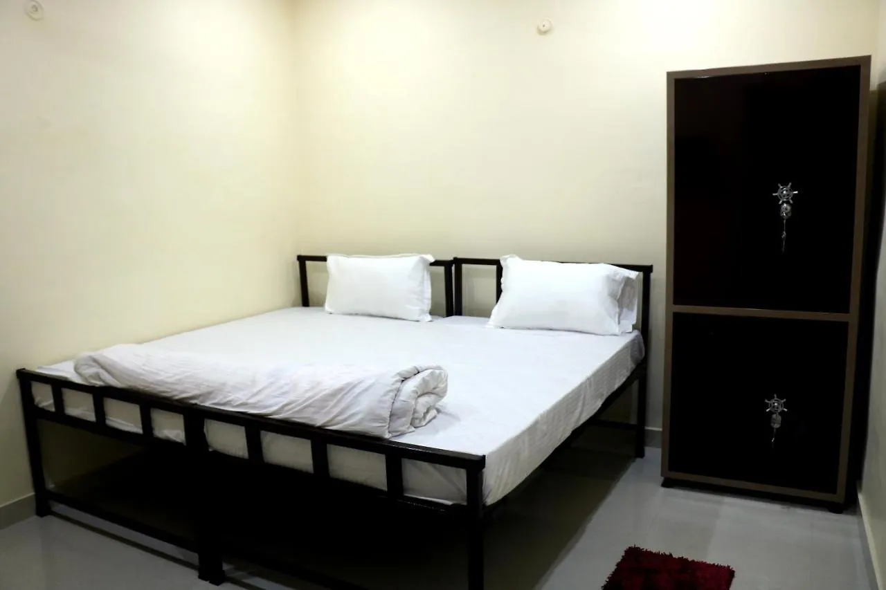Hotel Saraswati Palace Varanasi