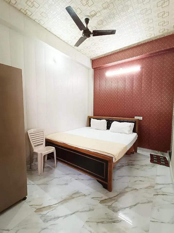 Hotel Saraswati Palace Varanasi