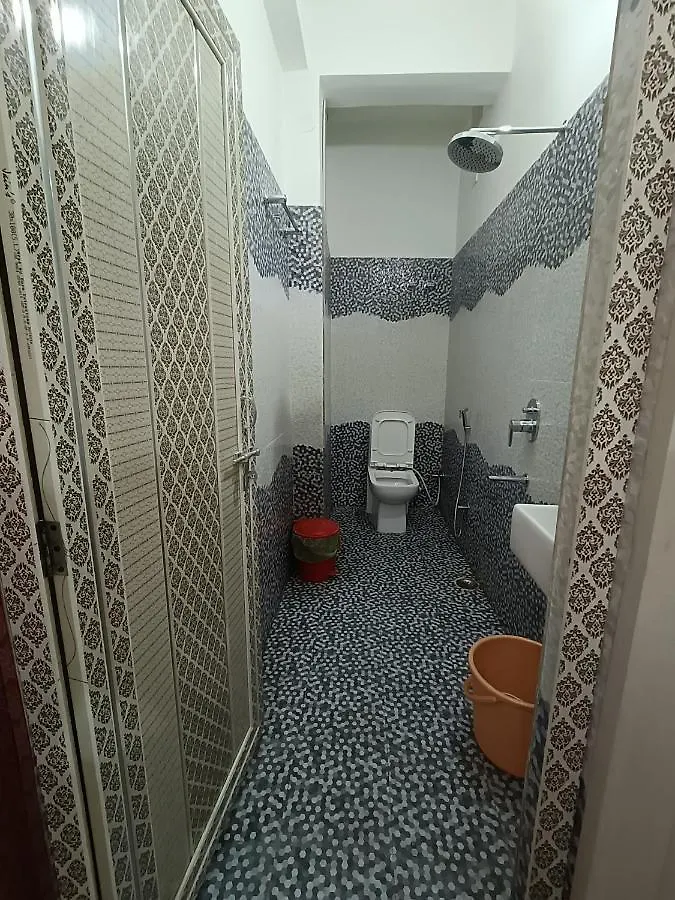 ***  Hotel Saraswati Palace Varanasi India